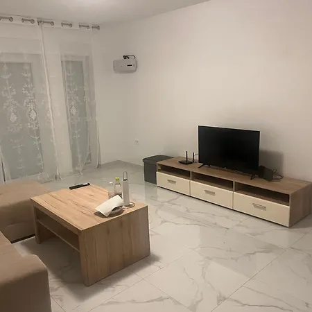 Varos9 Pula
